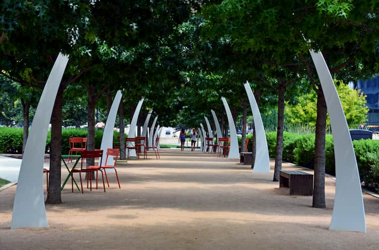 Walkway in Klyde Warren Park