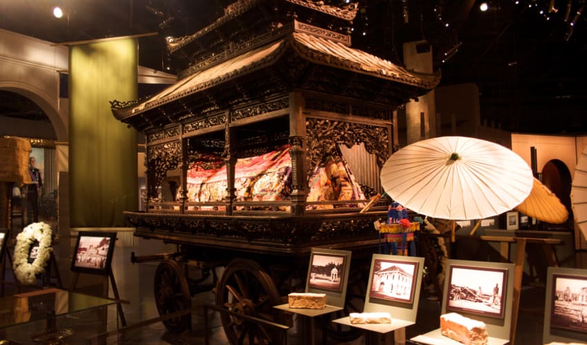 A hearse on display at the National Museum of Funeral History